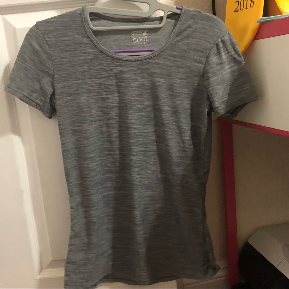 32 Cooling T-Shirt Size Small
